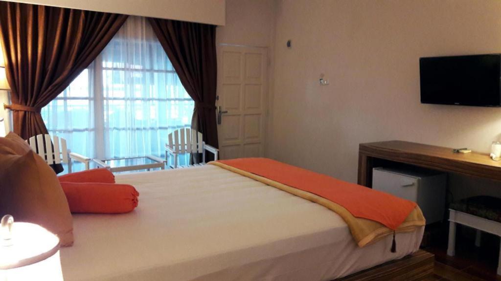 Satria Wisata Hotel Parepare מראה חיצוני תמונה