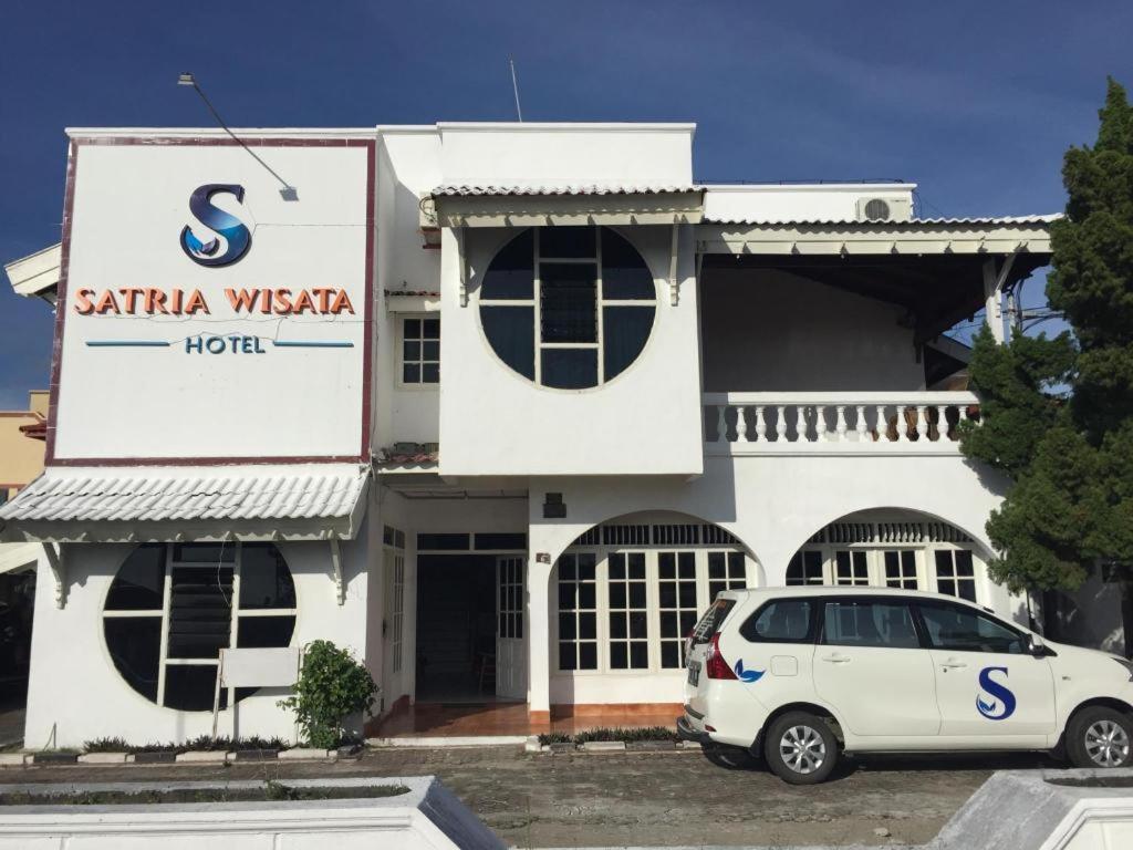 Satria Wisata Hotel Parepare מראה חיצוני תמונה