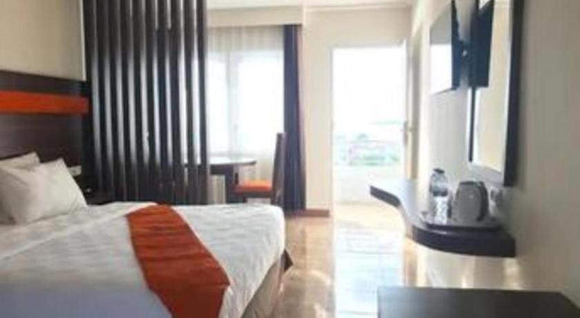 Satria Wisata Hotel Parepare מראה חיצוני תמונה