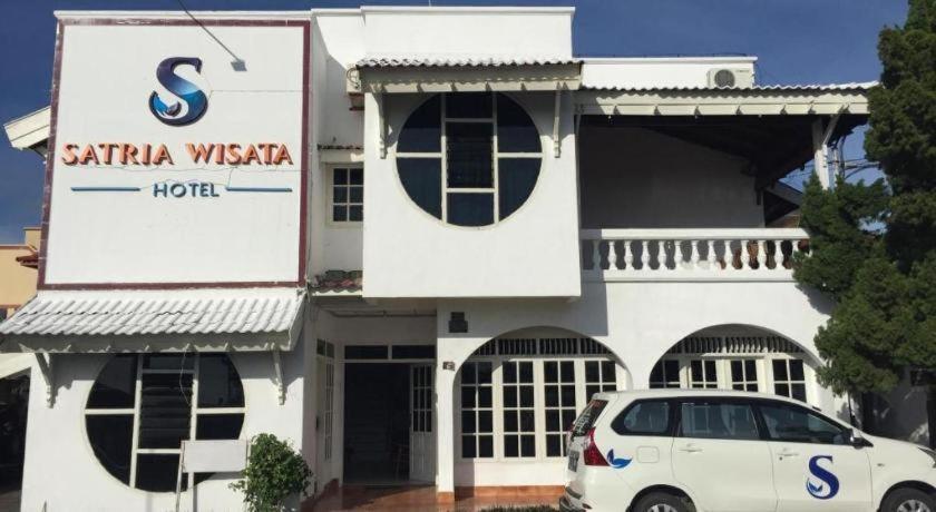 Satria Wisata Hotel Parepare מראה חיצוני תמונה