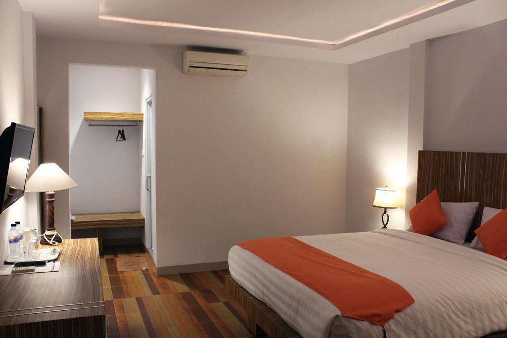 Satria Wisata Hotel Parepare מראה חיצוני תמונה