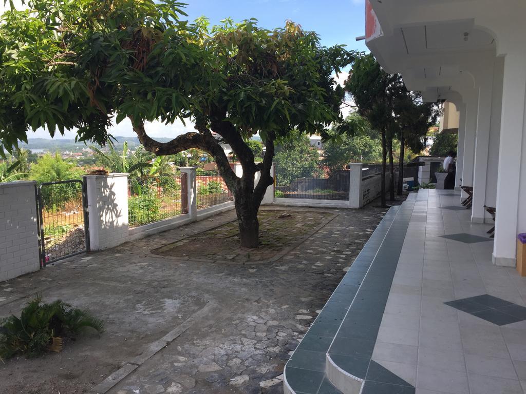 Satria Wisata Hotel Parepare מראה חיצוני תמונה